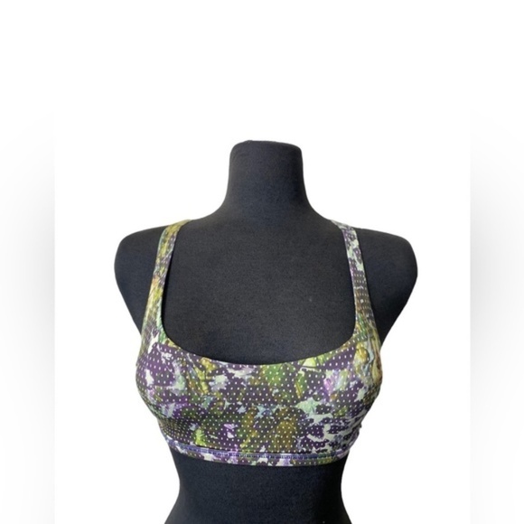 EUC Lululemon Free to be Bra sz 4 - Picture 2 of 5